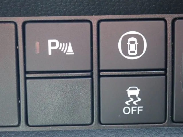 フィット　ｅ：ＨＥＶ（ホンダ）の車両写真