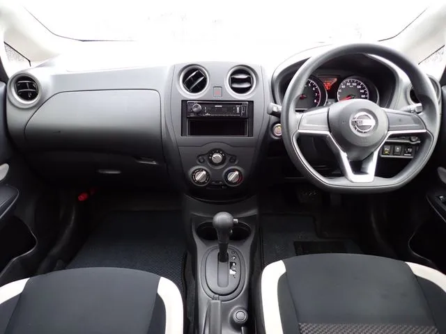 ノート（ニッサン）の車両写真