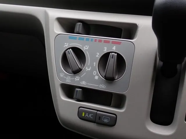 ダイハツ ミラ イース