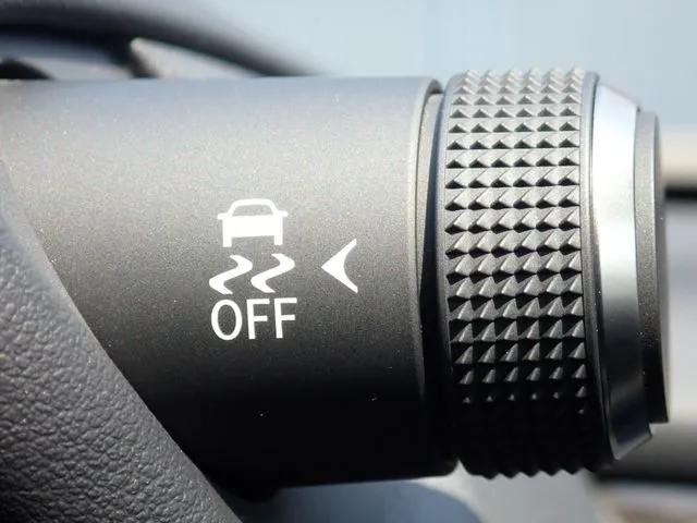 レクサス　ＥＳ３００ｈ（トヨタ）の車両写真