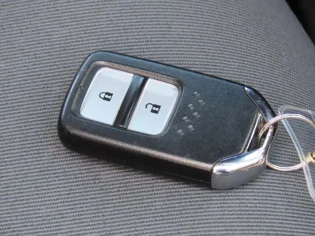 ホンダ　フィット　ｅ：ＨＥＶ