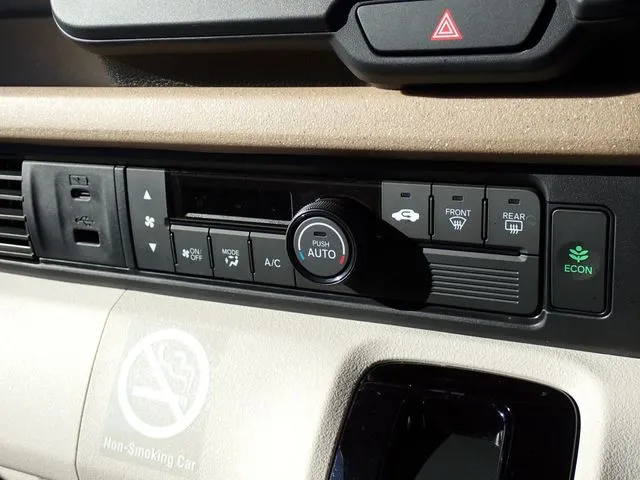 ホンダ　Ｎ　ＢＯＸ