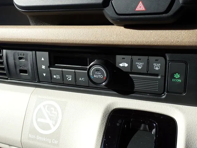 ホンダ　Ｎ　ＢＯＸ