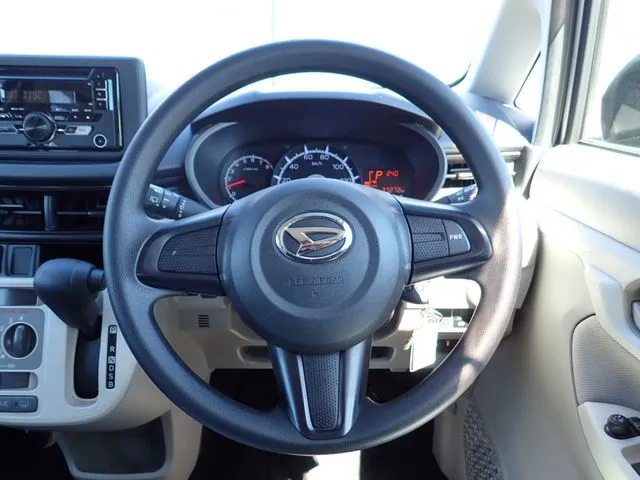 ムーヴ（ダイハツ）の車両写真