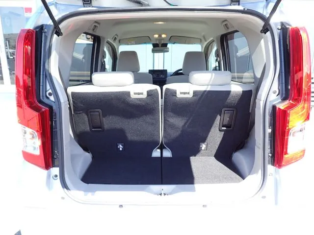 ムーヴ（ダイハツ）の車両写真