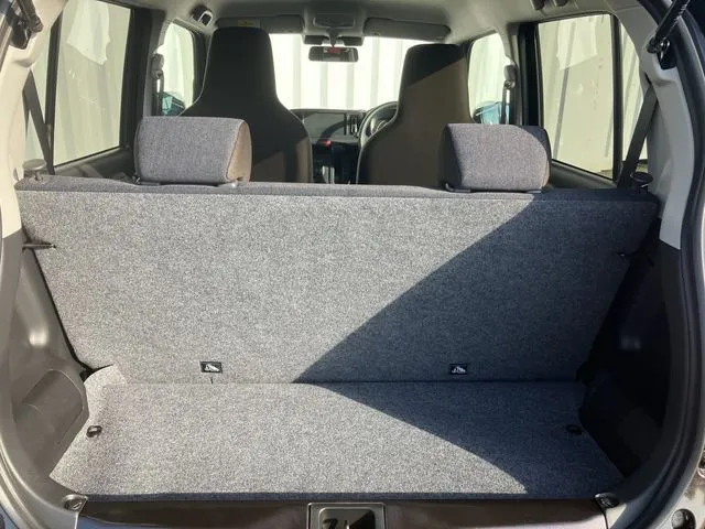 スズキ　アルト　４ＷＤ