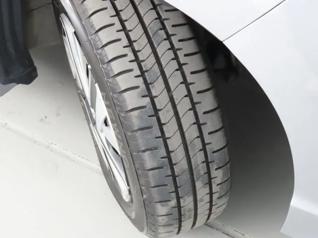 ホンダ　シャトル　ハイブリッド