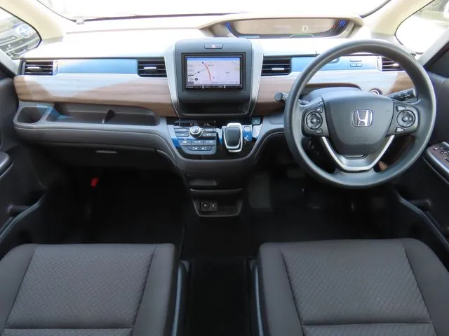 ホンダ フリードプラス ハイブリッド