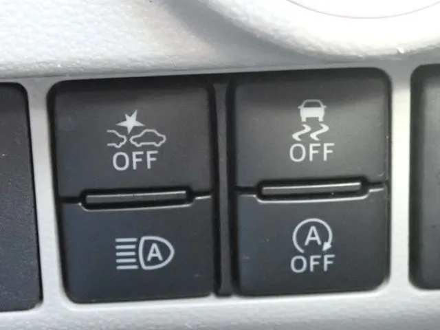 ムーヴ（ダイハツ）の車両写真