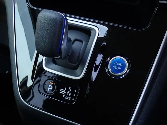 ニッサン セレナ