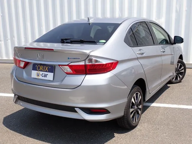ホンダ グレイス ハイブリッド 4WD