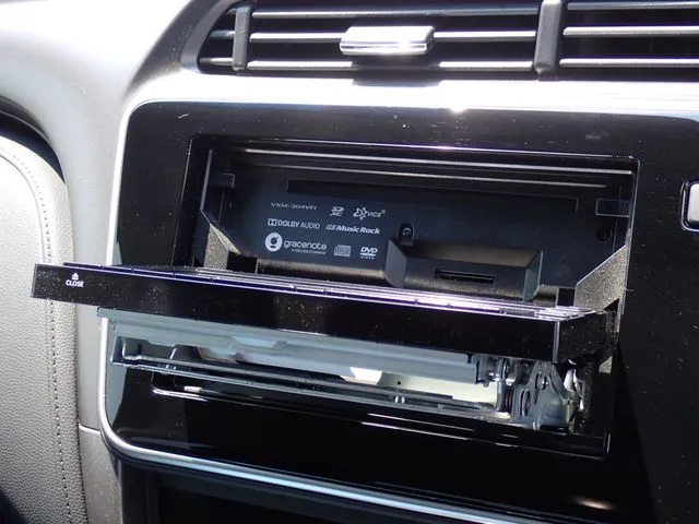 ホンダ グレイス ハイブリッド 4WD