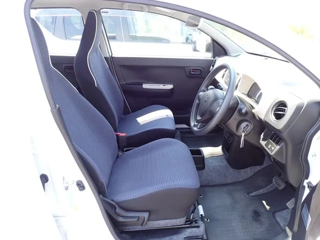 スズキ　アルト　４ＷＤ