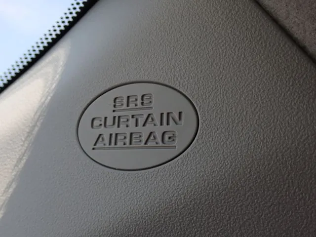 トヨタ カローラアクシオ 4WD