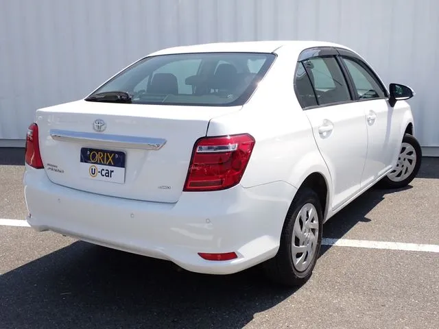 トヨタ カローラアクシオ 4WD