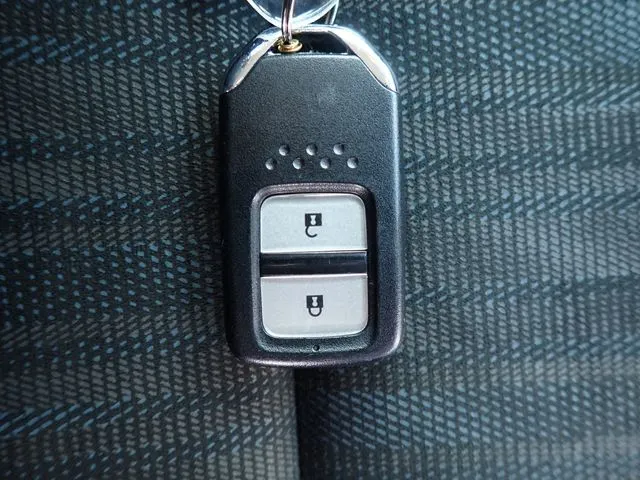 ホンダ　シャトル　ハイブリッド