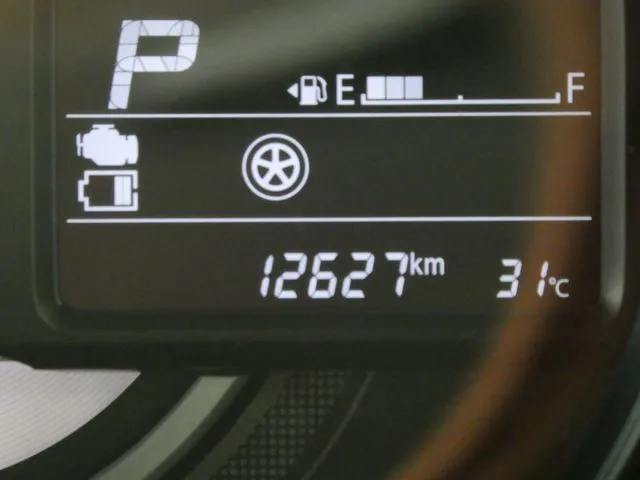 スペーシア（スズキ）の車両写真