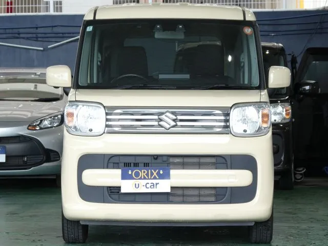 スペーシア（スズキ）の車両写真