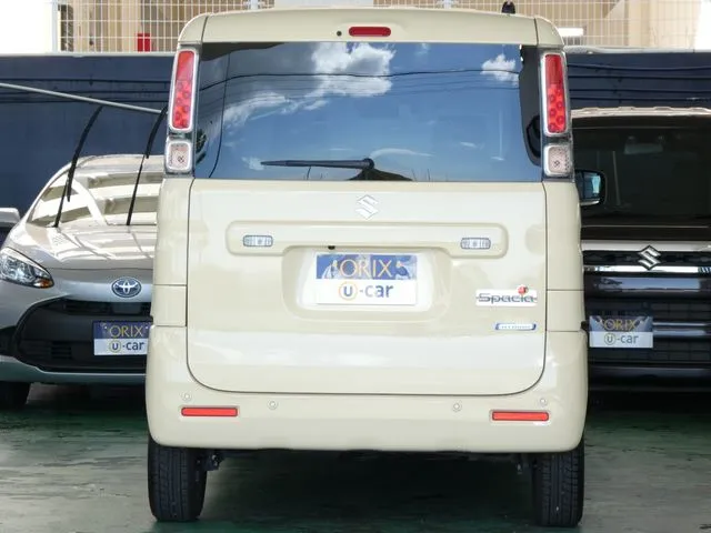 スペーシア（スズキ）の車両写真