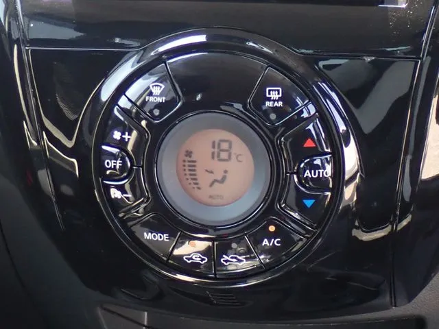 ニッサン　ノート