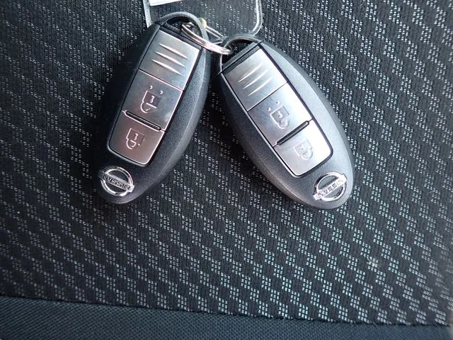 ニッサン　ノート