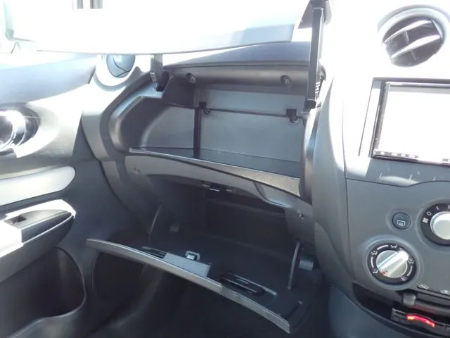 ノート（ニッサン）の車両写真