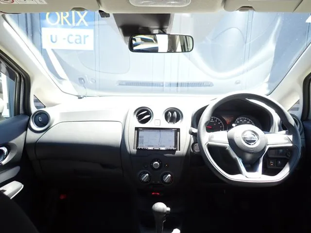 ノート（ニッサン）の車両写真