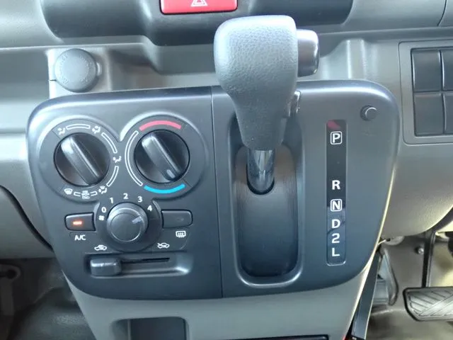 エブリイバン(スズキ)の車両写真