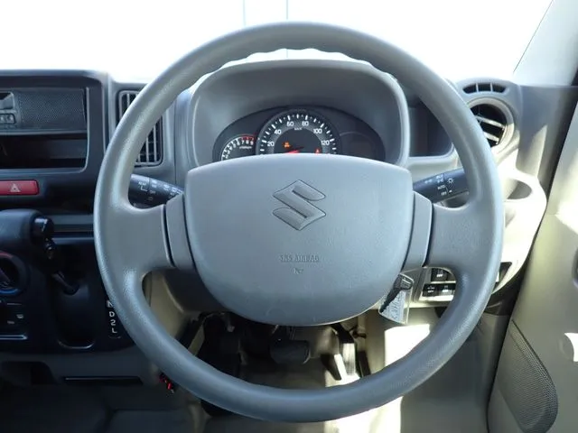 エブリイバン(スズキ)の車両写真