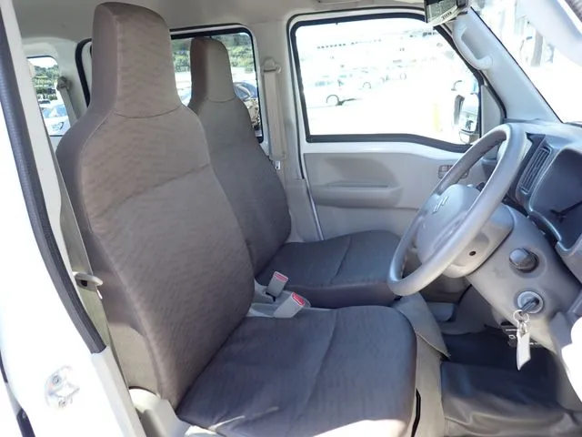 エブリイバン(スズキ)の車両写真