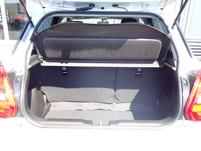 スズキ　スイフト