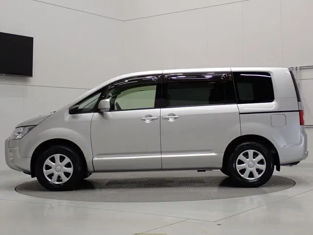 ミツビシ デリカ D:5 2WD