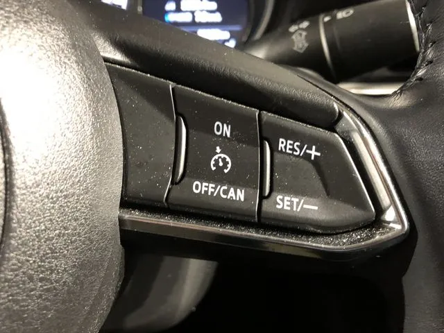 マツダ　アテンザ　セダン