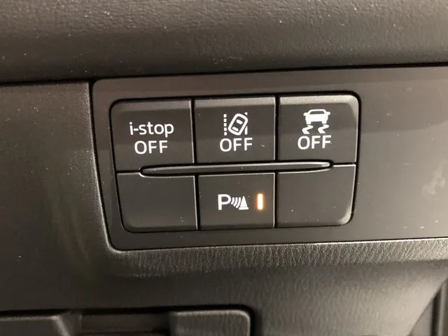 マツダ　アテンザ　セダン