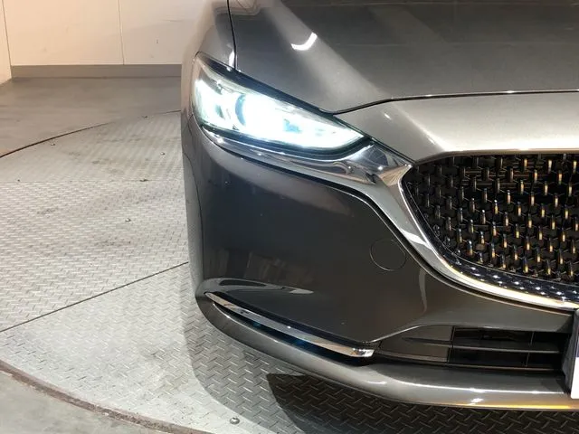 マツダ　アテンザ　セダン