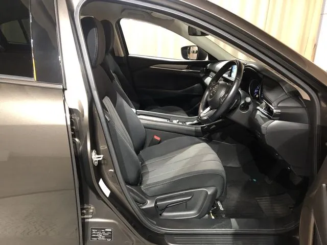 マツダ　アテンザ　セダン