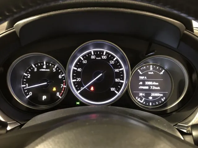 マツダ　アテンザ　セダン