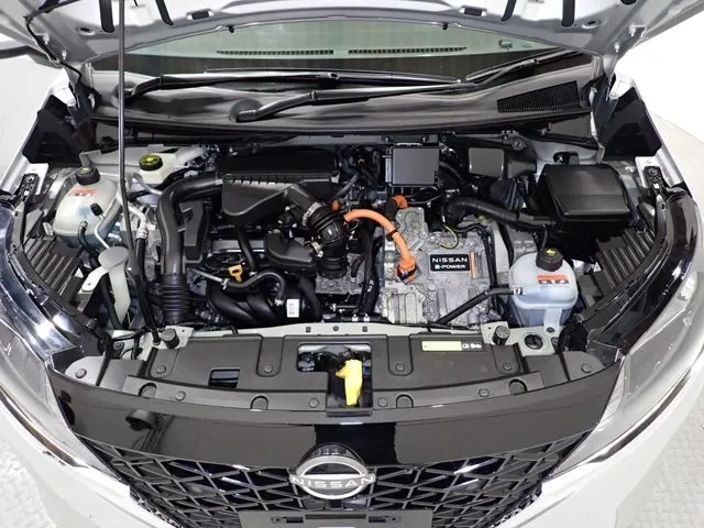 ニッサン　ノート