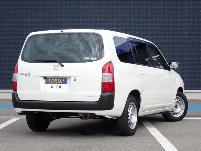 ファミリアバン 2WD(マツダ)の車両写真