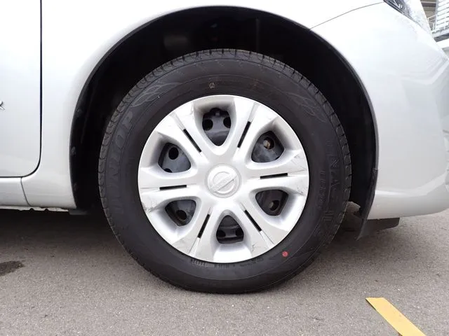 ニッサン　ノート