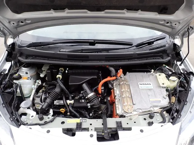 ニッサン　ノート