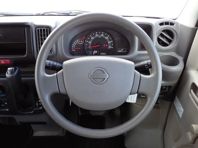 ニッサン　ＮＶ１００クリッパー