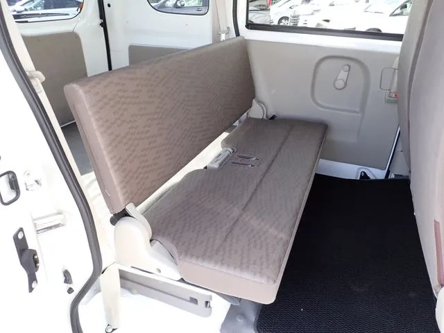 ニッサン　ＮＶ１００クリッパー