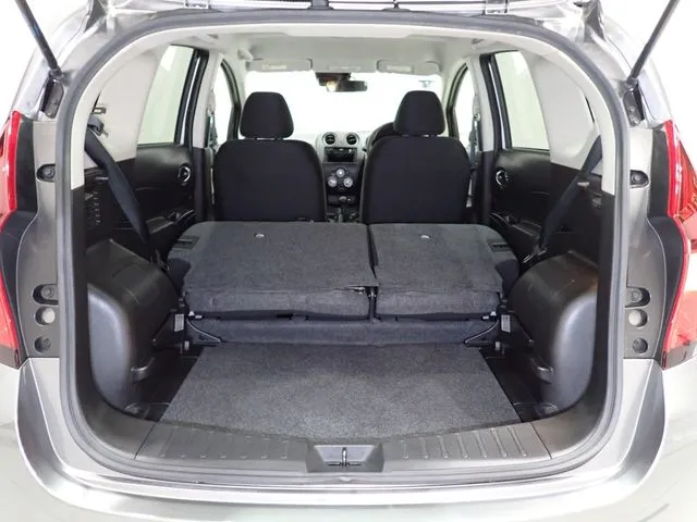 ニッサン　ノート