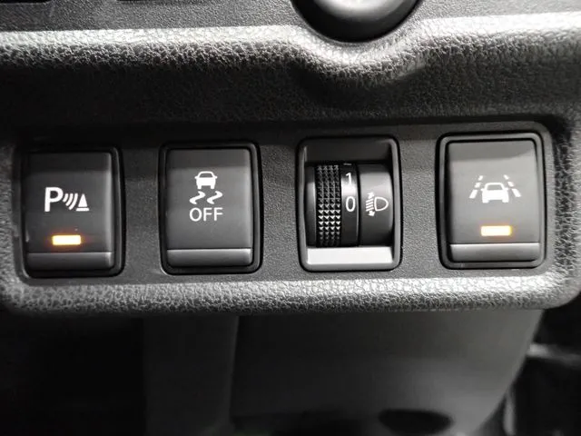 ニッサン　ノート