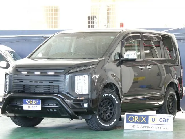 ミツビシ　デリカ　Ｄ：５　４ＷＤ