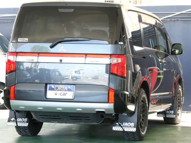 ミツビシ　デリカ　Ｄ：５　４ＷＤ