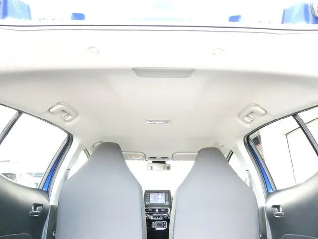 アクア（トヨタ）の車両写真