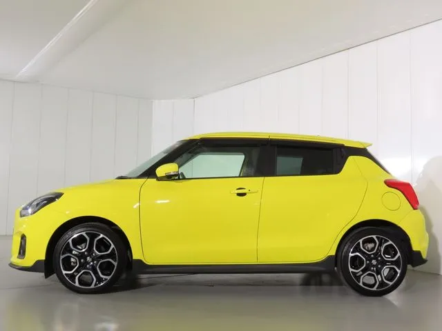 スイフト（スズキ）の車両写真