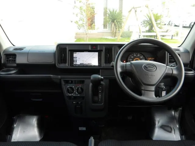 ハイゼットカーゴ（ダイハツ）の車両写真